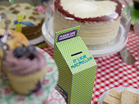 Donation-box-and-cakealt